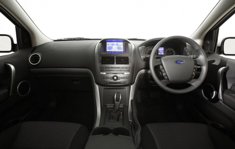 Ford Territory 2013 đã được bày bán ở Thái Lan! Các bác chuẩn bị xèng để múc nhé!