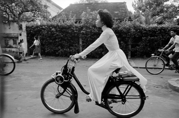 Hình ảnh cực kỳ quý giá về Việt Nam ( 1980 ) Hình ảnh cực kỳ quý giá về Việt Nam ( 1980 )