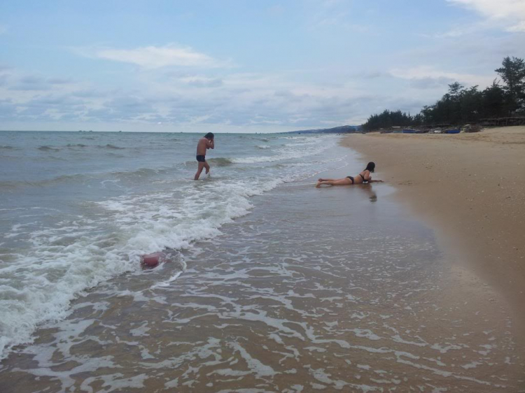 Xuống biển lên rừng (mừng) giải phóng miền Nam (bảng thu chi P.49) Xuống biển lên rừng (mừng) giải phóng miền Nam (bảng thu chi P.49)
