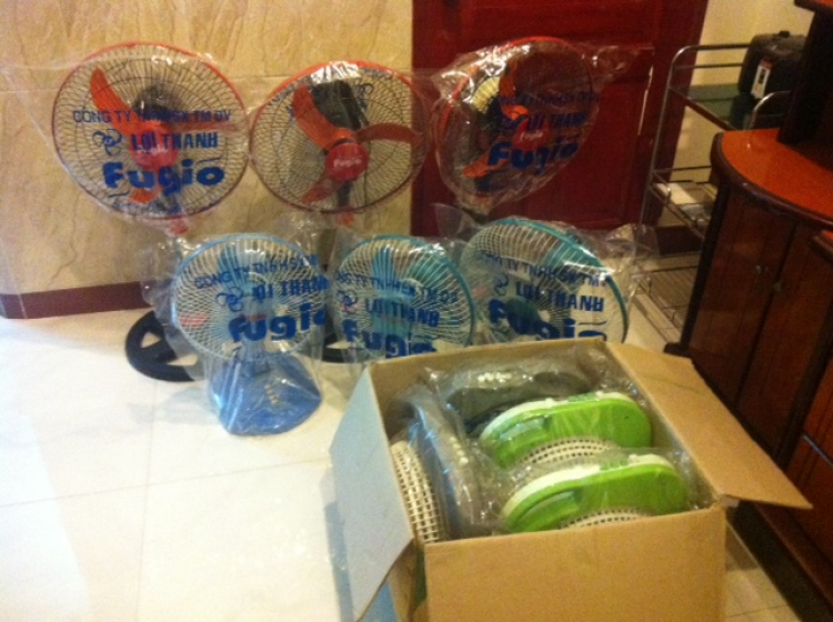 Kiafc - Tour Từ Thiện (BRVT) kết hợp Hồ Cốc 11/5/2013 Kiafc - Tour Từ Thiện (BRVT) kết hợp Hồ Cốc 11/5/2013