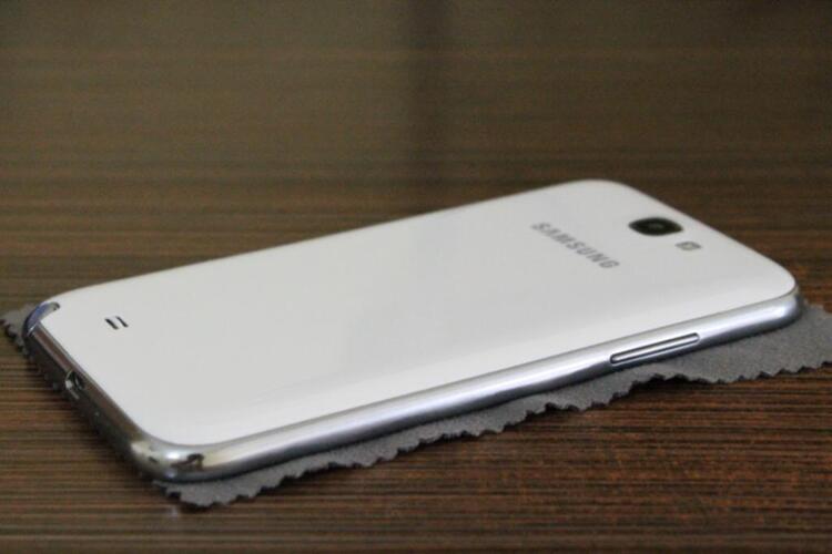 Đánh giá giúp em Galaxy S4 và Note II