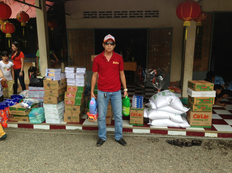 Kiafc - Tour Từ Thiện (BRVT) kết hợp Hồ Cốc 11/5/2013 Kiafc - Tour Từ Thiện (BRVT) kết hợp Hồ Cốc 11/5/2013