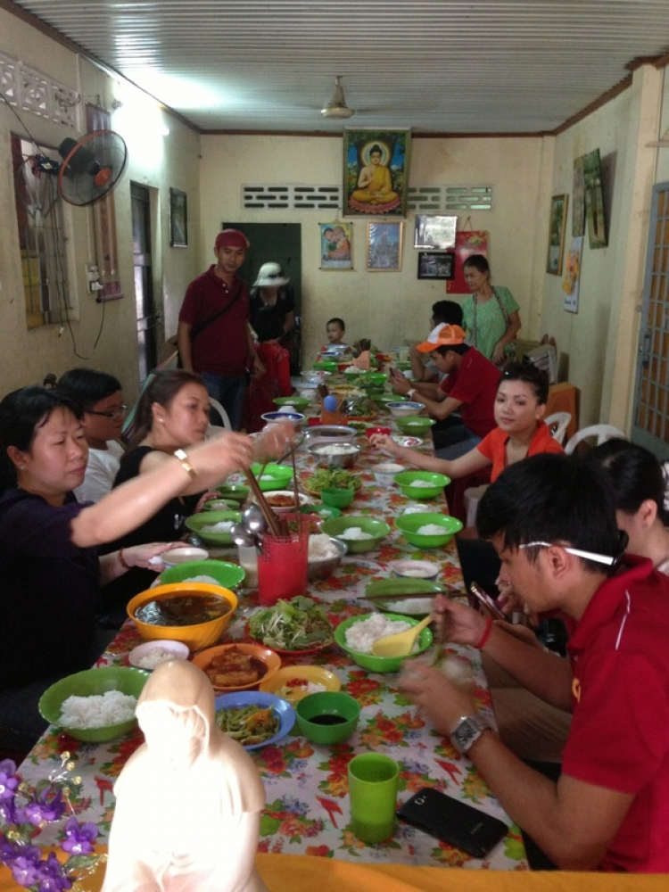 Kiafc - Tour Từ Thiện (BRVT) kết hợp Hồ Cốc 11/5/2013 Kiafc - Tour Từ Thiện (BRVT) kết hợp Hồ Cốc 11/5/2013