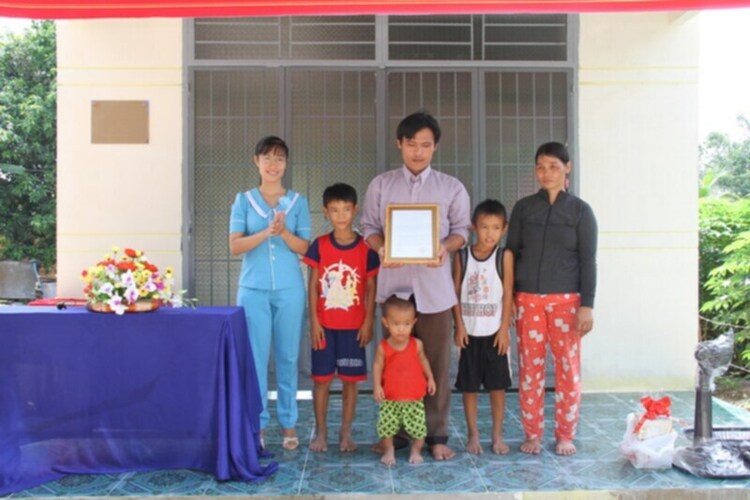 Rủ đi trao nhà tình thương Tây Ninh vào CN 12/5/2013 Rủ đi trao nhà tình thương Tây Ninh vào CN 12/5/2013