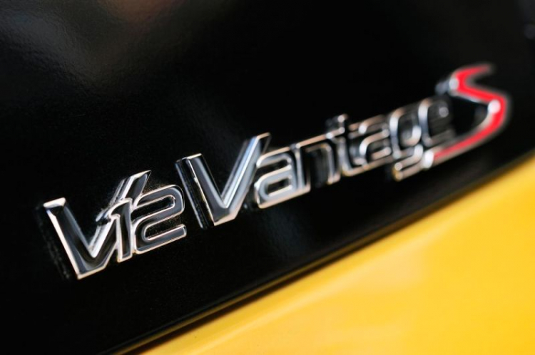 V12 Vantage S - Siêu xe tiếp theo của Aston Martin ra mắt nhân kỉ niệm AM tròn 100 tuổi V12 Vantage S - Siêu xe tiếp theo của Aston Martin ra mắt nhân kỉ niệm AM tròn 100 tuổi