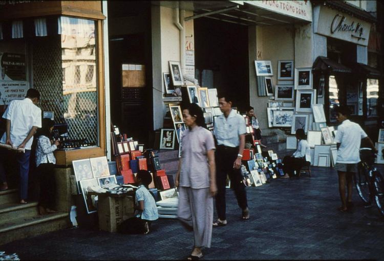 Hình ảnh cực kỳ quý giá về Việt Nam ( 1980 ) Hình ảnh cực kỳ quý giá về Việt Nam ( 1980 )