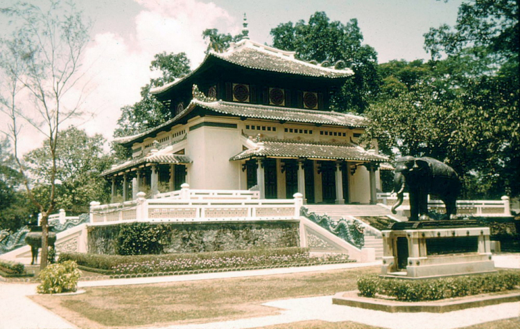 Hình ảnh cực kỳ quý giá về Việt Nam ( 1980 ) Hình ảnh cực kỳ quý giá về Việt Nam ( 1980 )