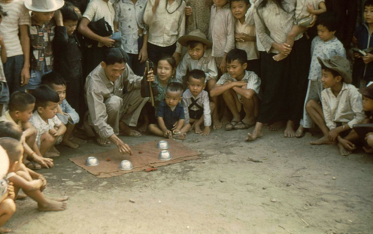 Hình ảnh cực kỳ quý giá về Việt Nam ( 1980 ) Hình ảnh cực kỳ quý giá về Việt Nam ( 1980 )