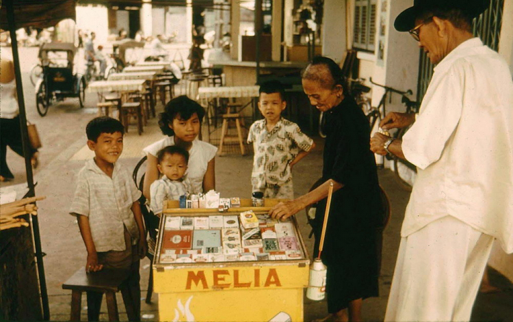 Hình ảnh cực kỳ quý giá về Việt Nam ( 1980 ) Hình ảnh cực kỳ quý giá về Việt Nam ( 1980 )