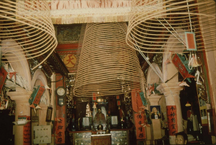 Hình ảnh cực kỳ quý giá về Việt Nam ( 1980 ) Hình ảnh cực kỳ quý giá về Việt Nam ( 1980 )