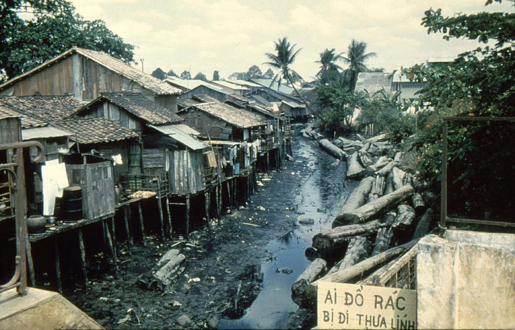 Hình ảnh cực kỳ quý giá về Việt Nam ( 1980 )