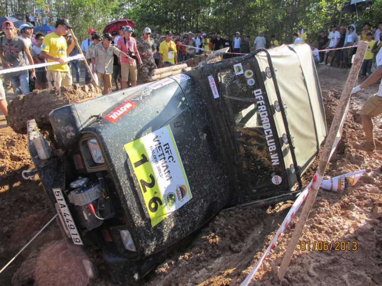 40 đội đua off-road tụ quân ở Hạ Long