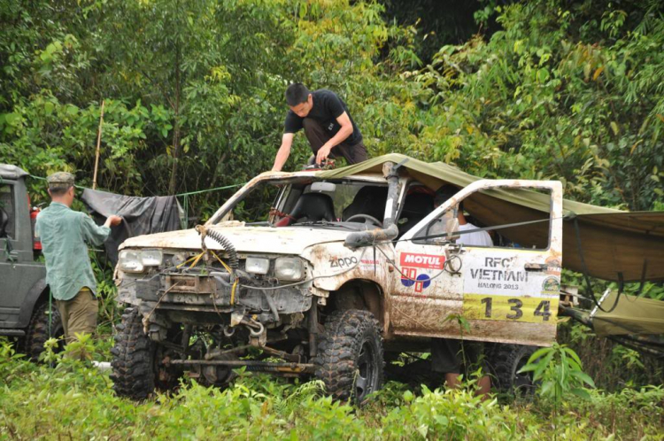 40 đội đua off-road tụ quân ở Hạ Long