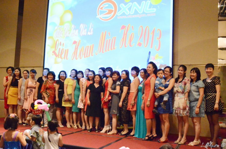 Tư Ếch đi Sài gòn . Tư Ếch đi Sài gòn .