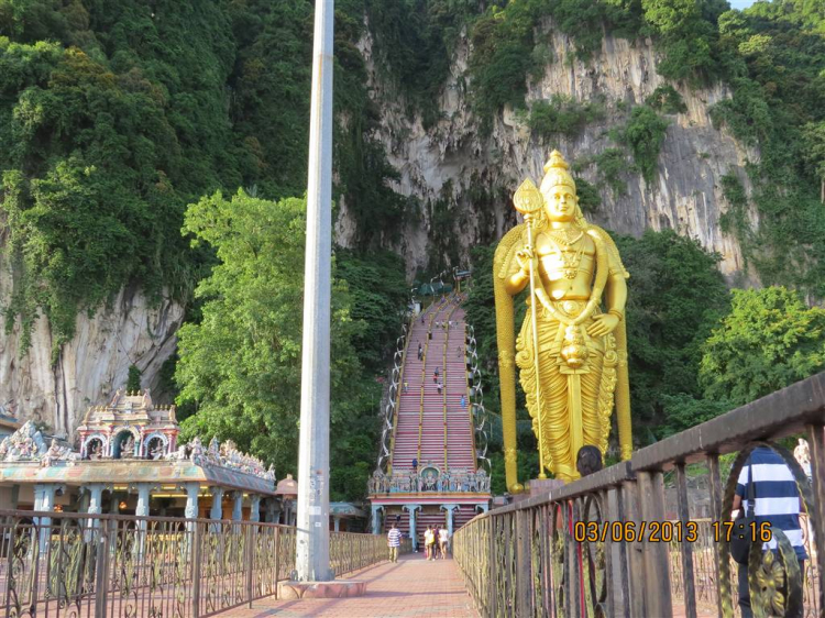 Nhật ký chuyến đi Malaysia 5 ngày 4 đêm (31/05 - 04/06) của nhà em! Nhật ký chuyến đi Malaysia 5 ngày 4 đêm (31/05 - 04/06) của nhà em!