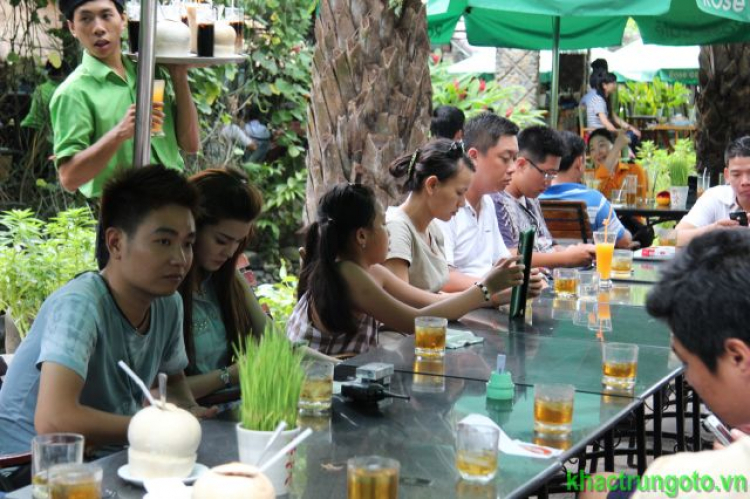 OFF 8h SÁNG CHỦ NHẬT 9/6 Cafe Rose , kế bên Nhà Hát Hòa Bình , đường 3-2