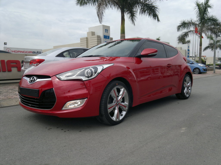 Hyundai Veloster 1.6AT e mới tậu, các bác vào xem cho nhận xét nha