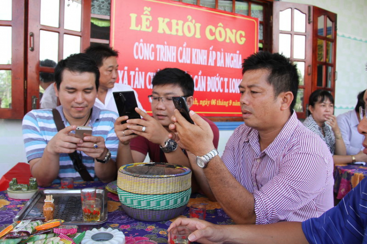Khởi công xây cầu từ thiện cho người nghèo tại xã Tân Chánh, H.Cần Đước Khởi công xây cầu từ thiện cho người nghèo tại xã Tân Chánh, H.Cần Đước