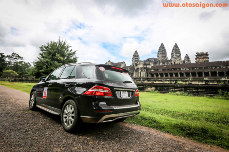 “Mãnh hổ” Mercedes-Benz ML250 CDI chinh phục đền thiêng Angkor – Wat
