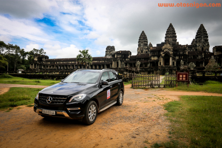 “Mãnh hổ” Mercedes-Benz ML250 CDI chinh phục đền thiêng Angkor – Wat
