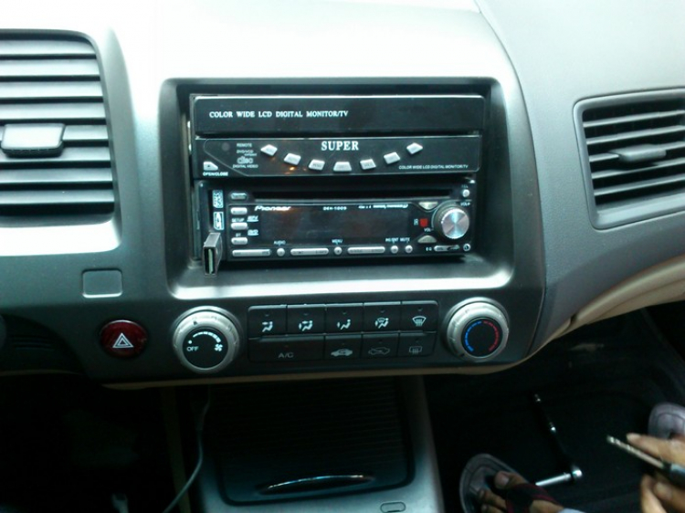 CIVIC 1.8 MT : Lên bộ combo 3 món