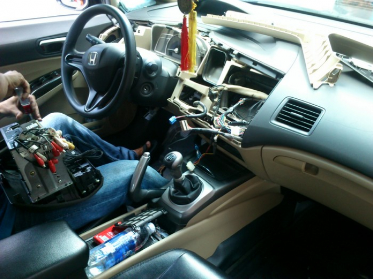 CIVIC 1.8 MT : Lên bộ combo 3 món