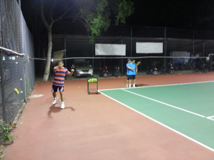 OS.XNL- CLB Tennis Xóm nhà lá OS.XNL- CLB Tennis Xóm nhà lá