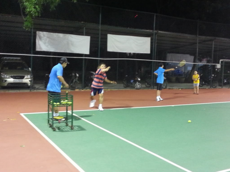 OS.XNL- CLB Tennis Xóm nhà lá OS.XNL- CLB Tennis Xóm nhà lá