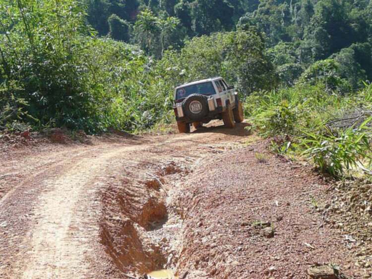 Dốc đá vôi - Thử sức mùa mưa 2013 cho anh em Offroad 28/6/2013