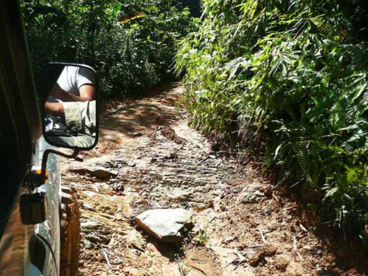 Dốc đá vôi - Thử sức mùa mưa 2013 cho anh em Offroad 28/6/2013 Dốc đá vôi - Thử sức mùa mưa 2013 cho anh em Offroad 28/6/2013