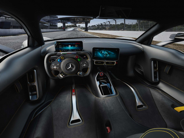 Mercedes-AMG hợp tác với Linkin Park để đảm bảo "tiếng pô" của những chiếc AMG hybrid vẫn hay