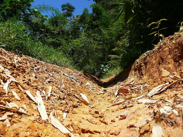 Dốc đá vôi - Thử sức mùa mưa 2013 cho anh em Offroad 28/6/2013