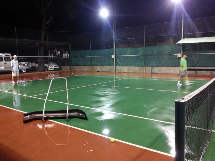 OS.XNL- CLB Tennis Xóm nhà lá