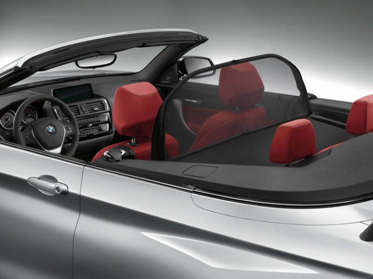 BMW 2-Series Convertible 2015 có giá khởi điểm 38.850 $