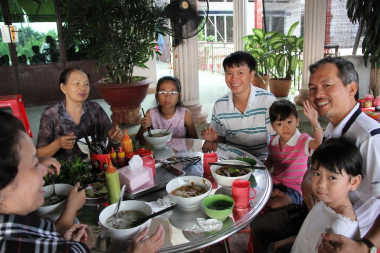 Tường thuật trực tiếp Chương trình vui hè cho các thành viên nhí FFC du lịch hè Nha Trang Tường thuật trực tiếp Chương trình vui hè cho các thành viên nhí FFC du lịch hè Nha Trang