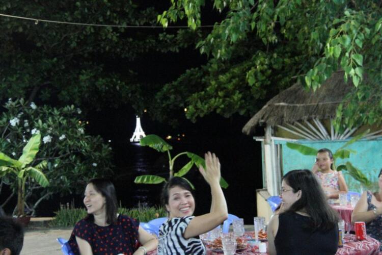 Tường thuật trực tiếp Chương trình vui hè cho các thành viên nhí FFC du lịch hè Nha Trang Tường thuật trực tiếp Chương trình vui hè cho các thành viên nhí FFC du lịch hè Nha Trang