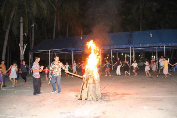 Tường thuật trực tiếp Chương trình vui hè cho các thành viên nhí FFC du lịch hè Nha Trang