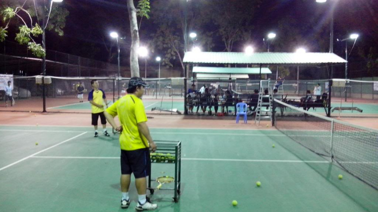 OS.XNL- CLB Tennis Xóm nhà lá