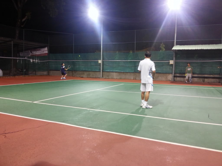 OS.XNL- CLB Tennis Xóm nhà lá