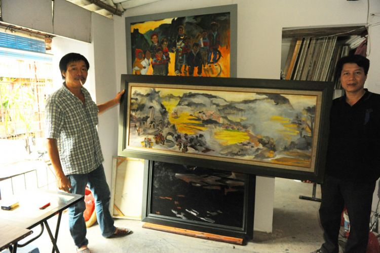 Đấu giá bức tranh sơn dầu Panorama "Sương mù Sa pa" và Cuốn sách Tranh tượng khỏa thân Đấu giá bức tranh sơn dầu Panorama "Sương mù Sa pa" và Cuốn sách Tranh tượng khỏa thân