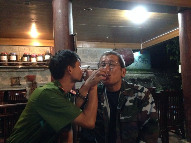 Em đổi số đt. Em đổi số đt.