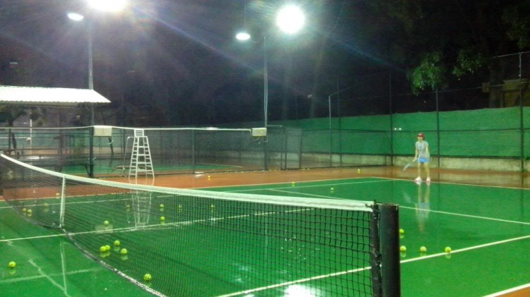 OS.XNL- CLB Tennis Xóm nhà lá