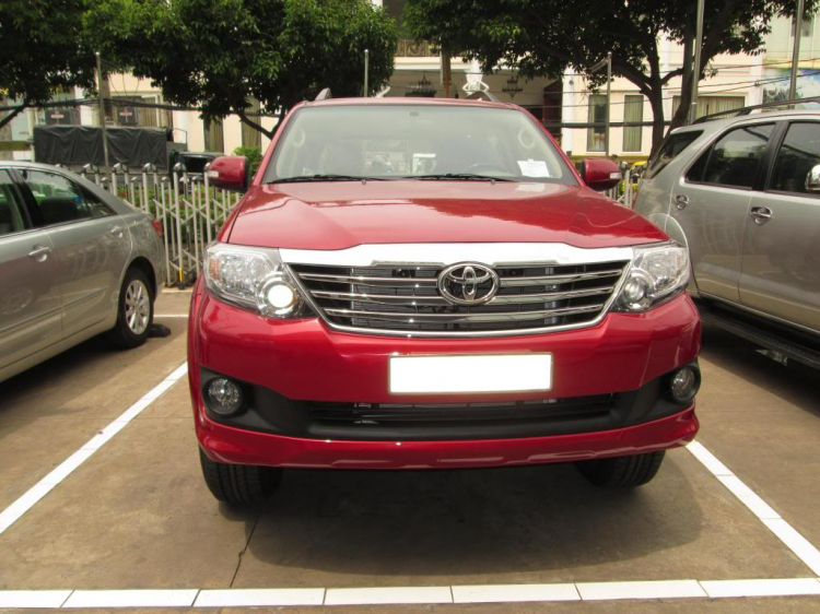 XE FORTUNER 2013 SƠN MÀU ĐỎ