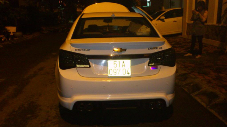 Cần mua chevrolet cruze ls màu trắng Cần mua chevrolet cruze ls màu trắng