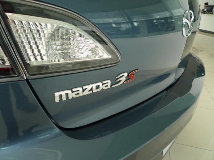 Tìm Mazda 3S AT 2013 màu vàng cát Tìm Mazda 3S AT 2013 màu vàng cát