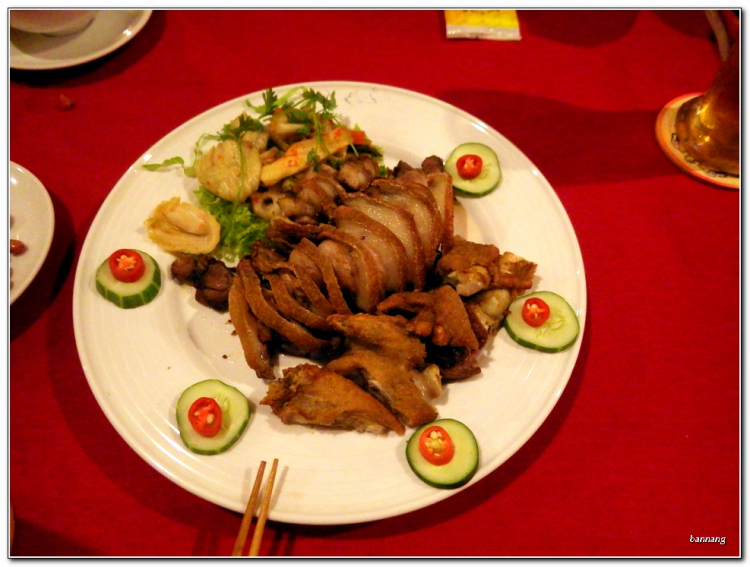 Họp mặt thứ 2 đầu tuần cùng các thành viên "máu nhiễm bùn" Họp mặt thứ 2 đầu tuần cùng các thành viên "máu nhiễm bùn"