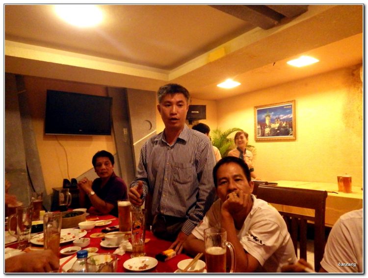 Họp mặt thứ 2 đầu tuần cùng các thành viên "máu nhiễm bùn" Họp mặt thứ 2 đầu tuần cùng các thành viên "máu nhiễm bùn"