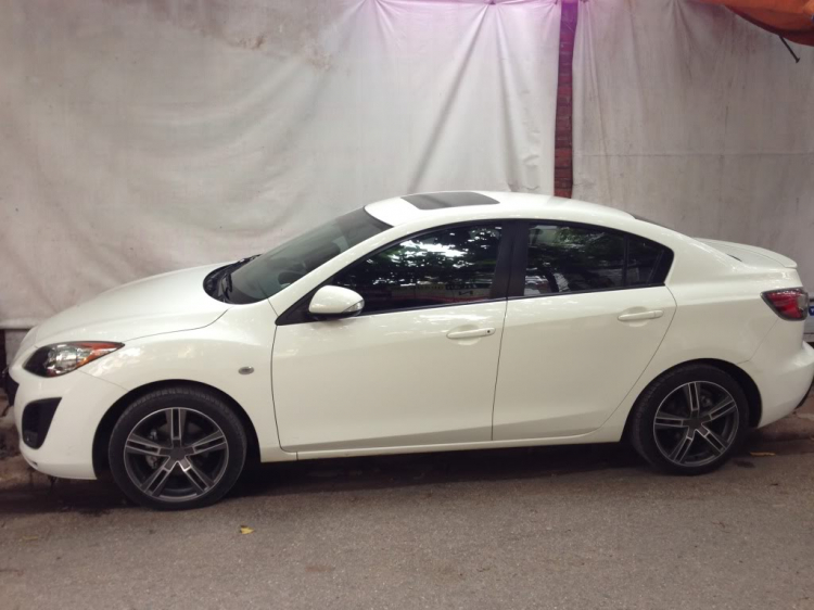 Mazda 3 hay Honda Civic 2013