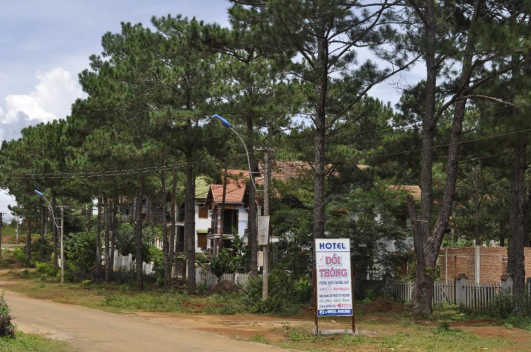 Báo cáo chuyến du lịch 3 tỉnh tây nguyên DakLak-Gailai-Kontum Báo cáo chuyến du lịch 3 tỉnh tây nguyên DakLak-Gailai-Kontum