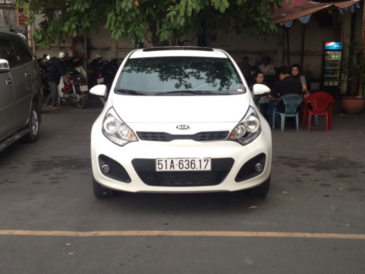 Cho em hỏi về rio hatchback 2013